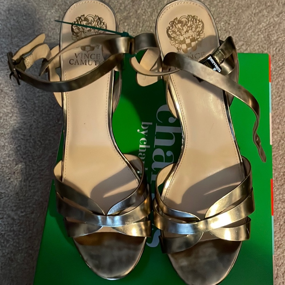 Vince Camuto VC-Peppa bronze Gold Heels 10